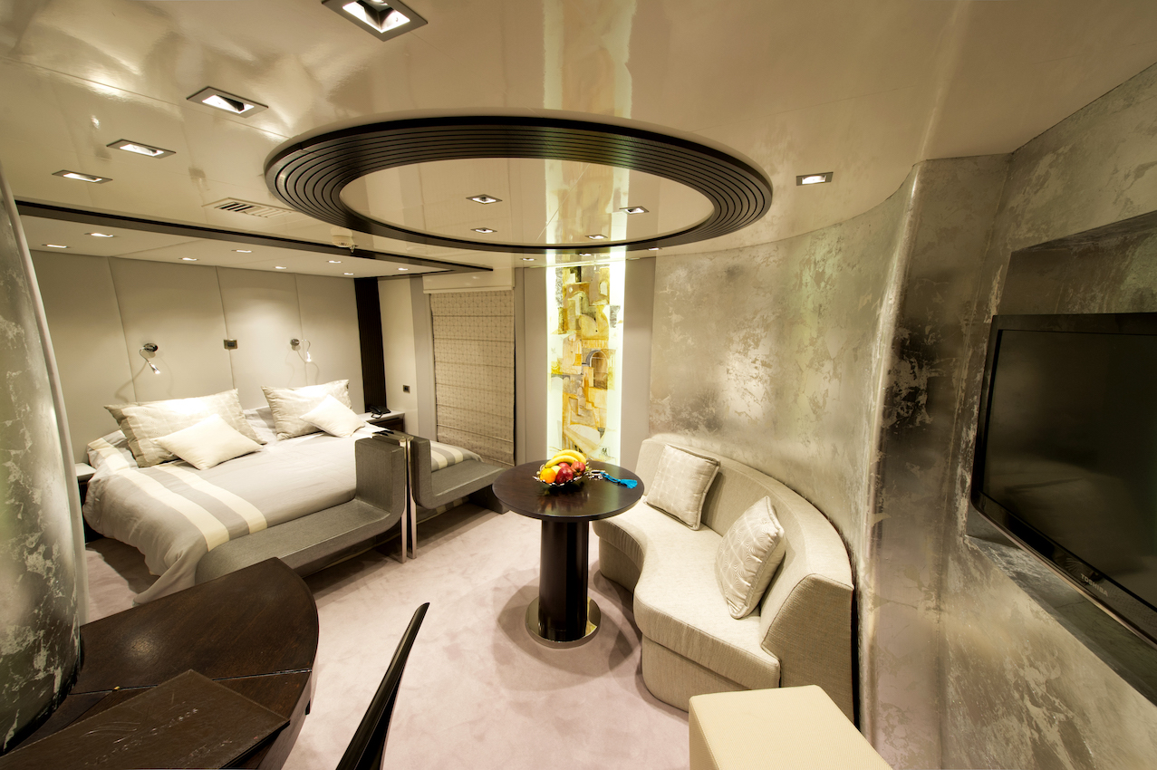 Motor Yacht — photo 7