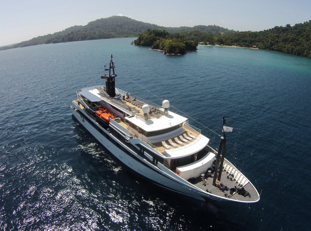 Motor Yacht — photo 1