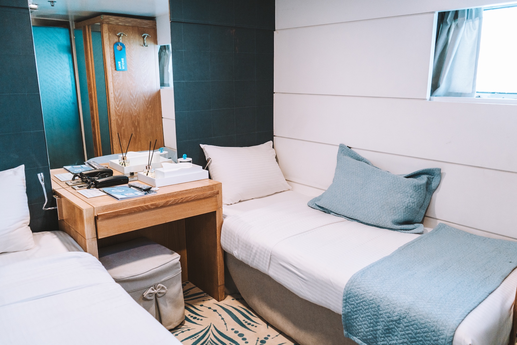 Motor yacht — photo 25