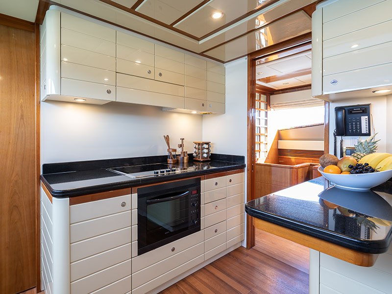 Ferretti 880 — photo 8