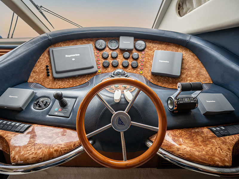 Azimut 74 — photo 8