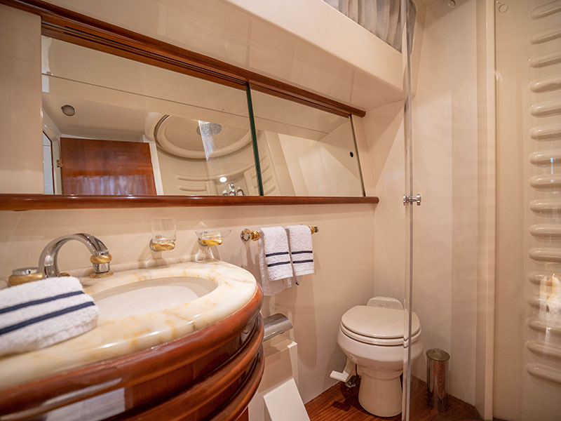 Azimut 74 — photo 9