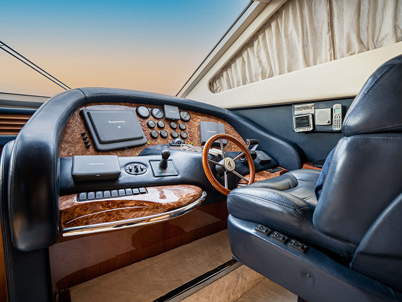 Azimut 74 — photo 13