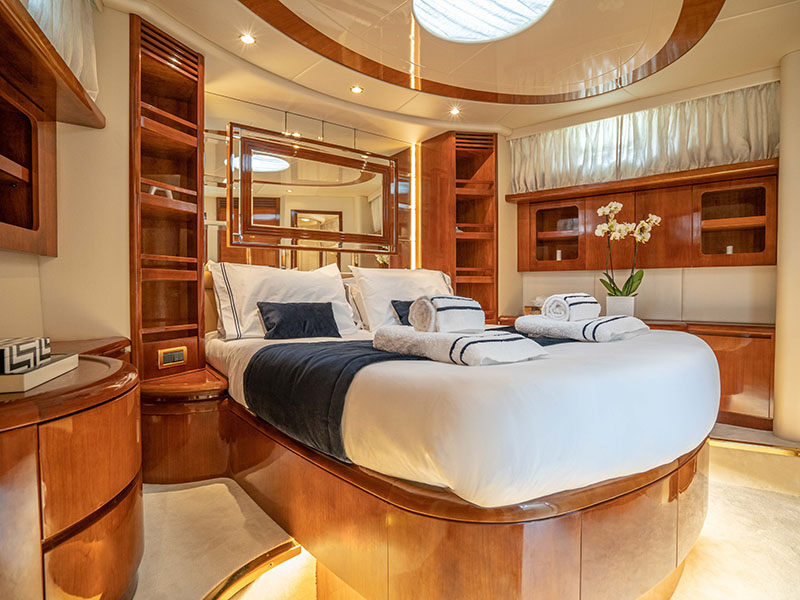 Azimut 74 — photo 20