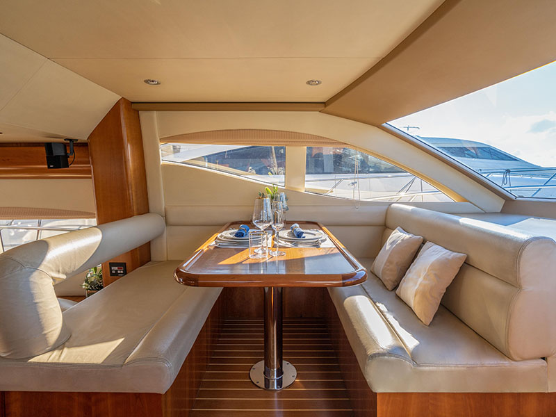 Majesty 50 — photo 11