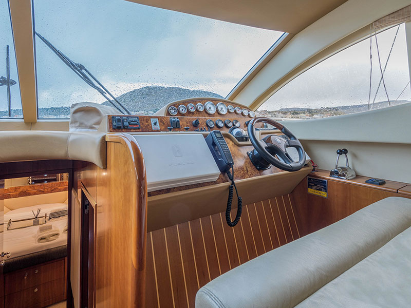 Majesty 50 — photo 14