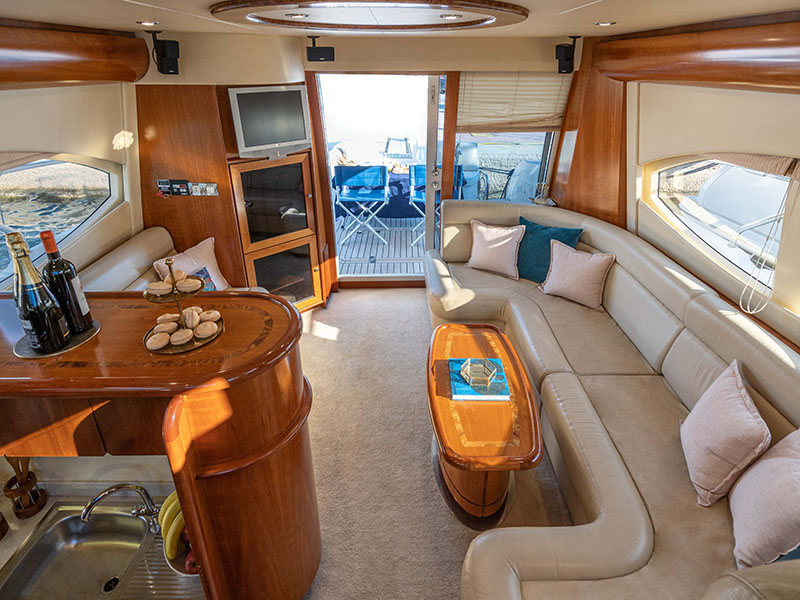 Majesty 50 — photo 18