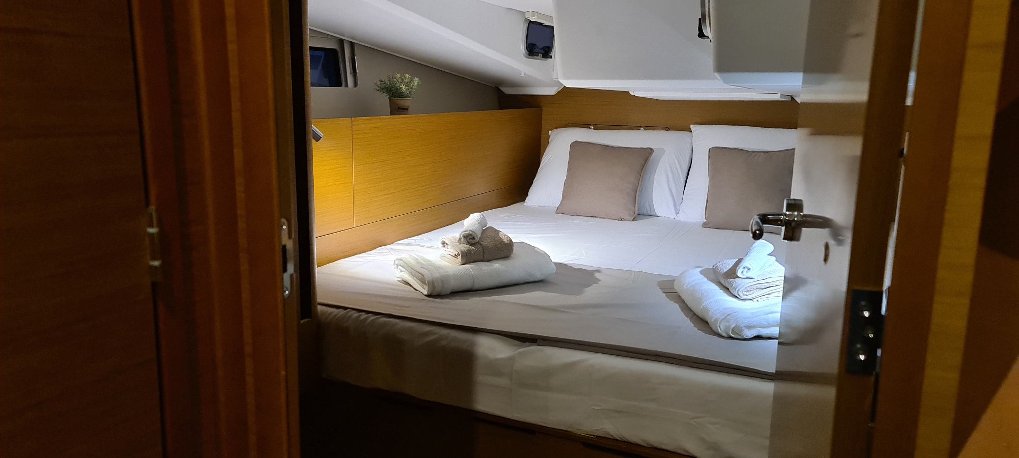 Jeanneau Sun Odyssey 490 — photo 6