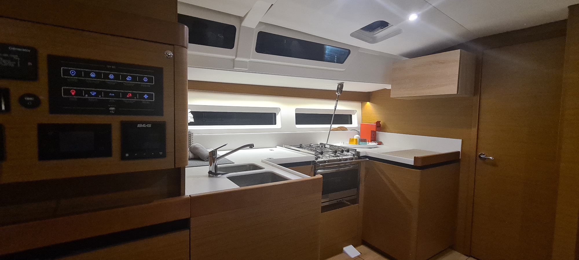 Jeanneau Sun Odyssey 490 — photo 7