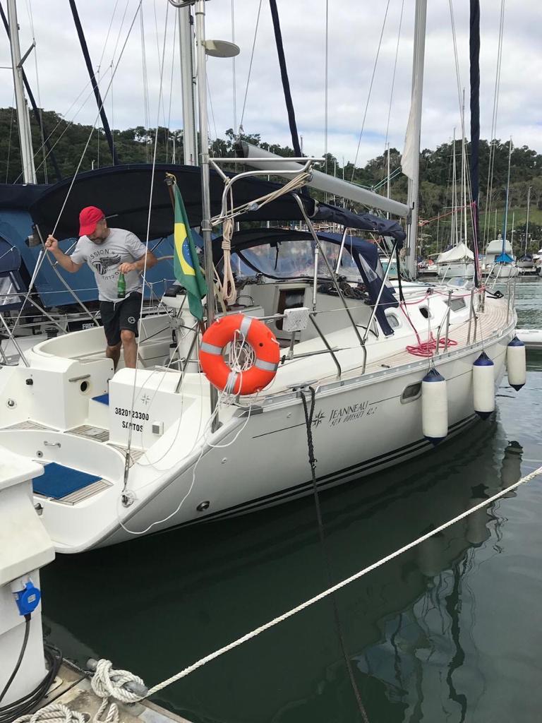 Jeanneau 42 — photo 1
