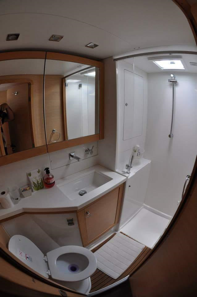 Lagoon 450 — photo 2