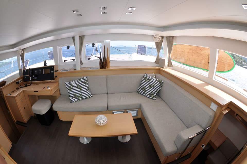 Lagoon 450 — photo 9