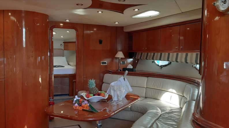 Sunseeker 56 Predator Hardtop — photo 6