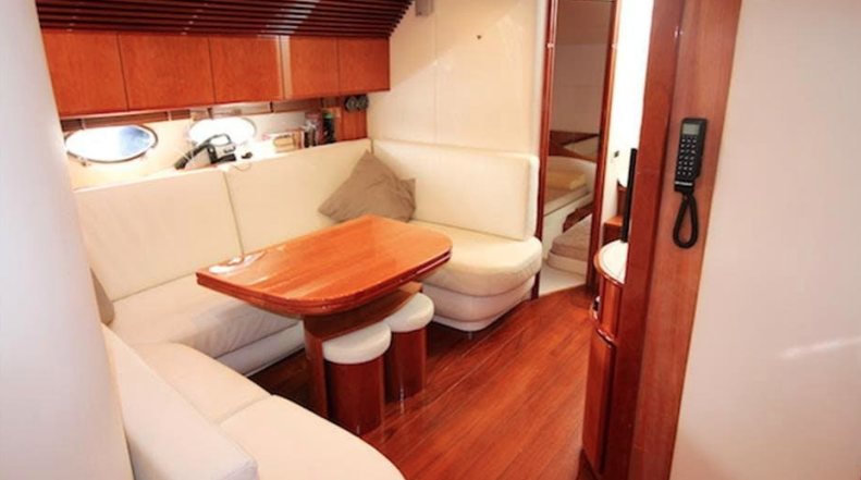 PERSHING 52 — photo 5