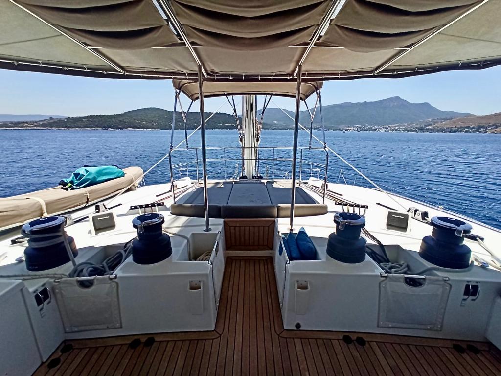 LAGOON 620 — photo 13