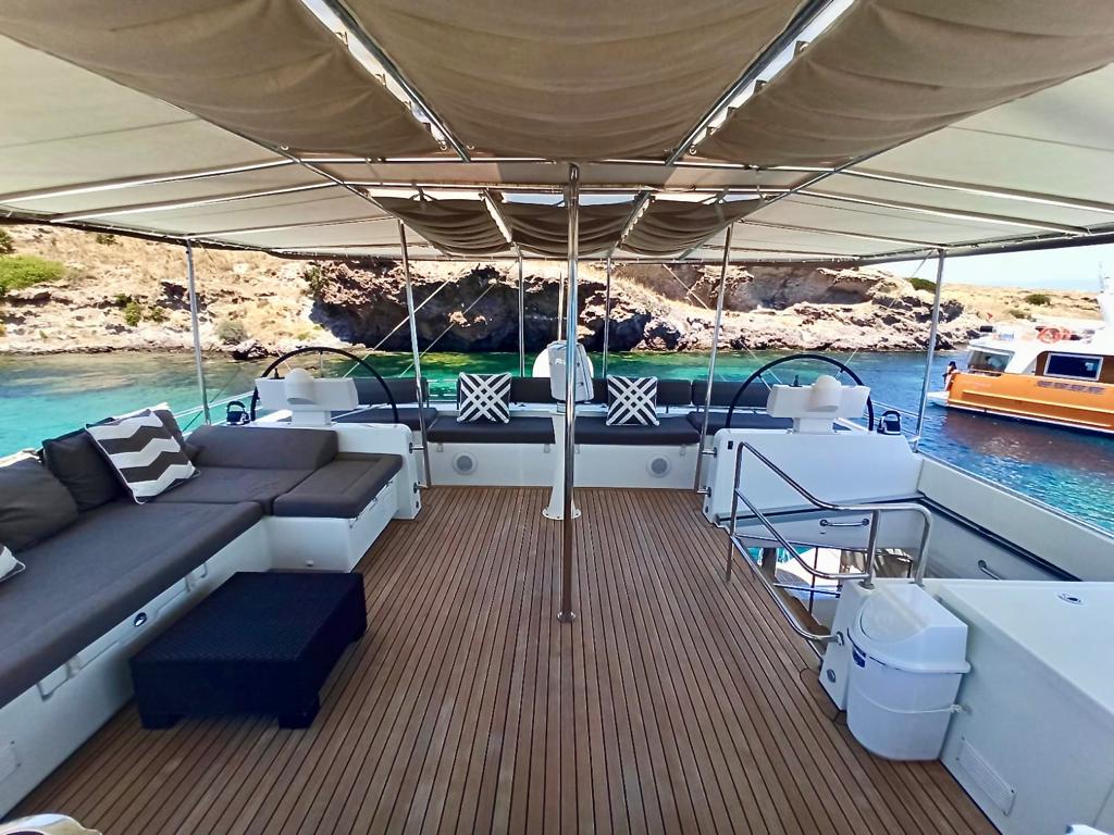 LAGOON 620 — photo 16