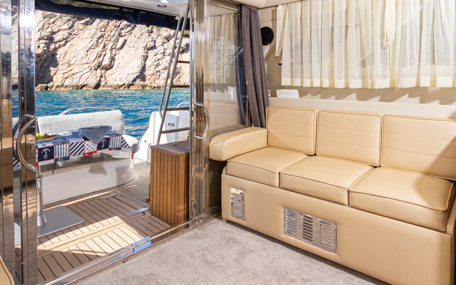 Fairline 40 — photo 14