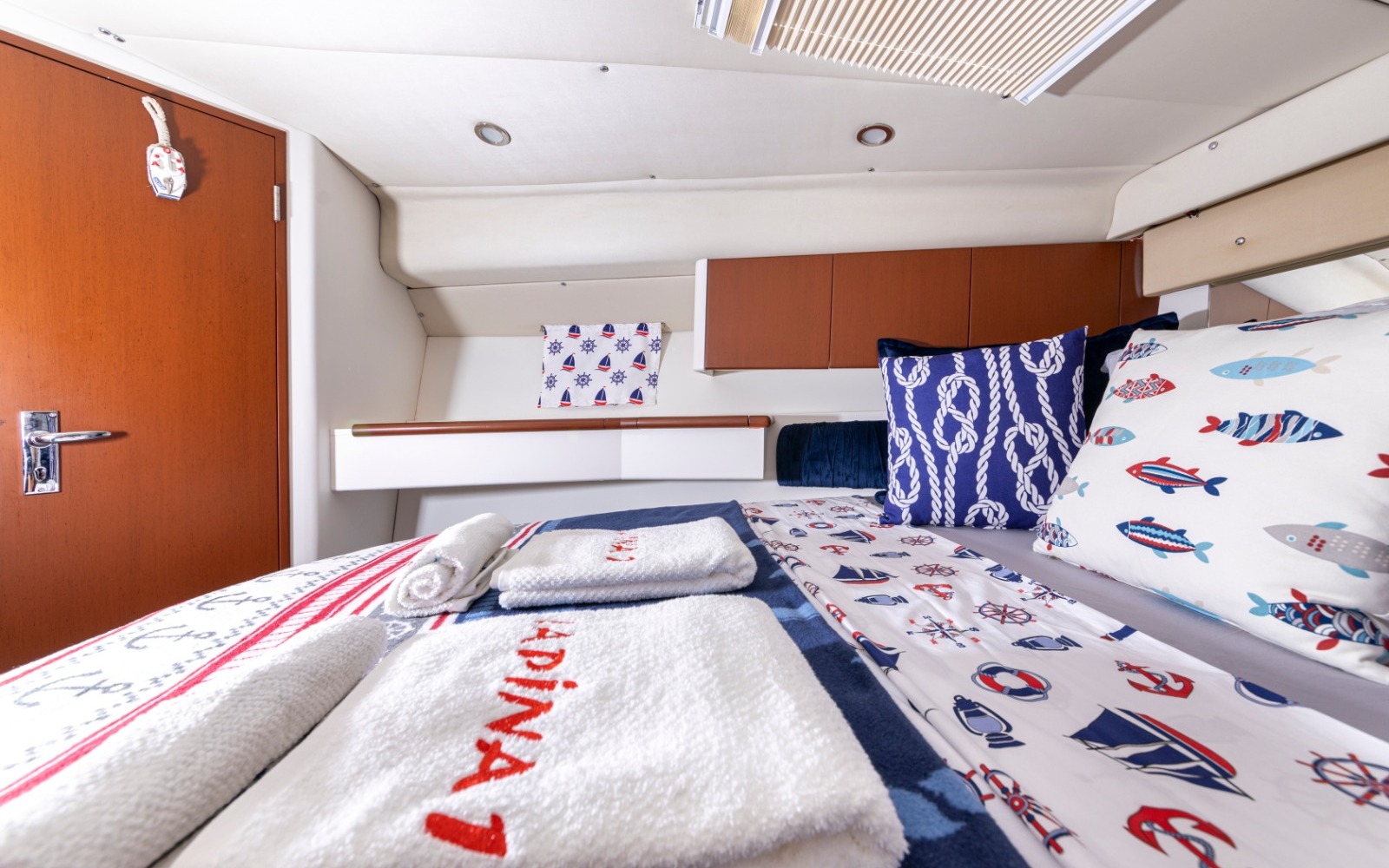 Fairline 40 — photo 24