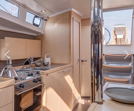 OCEANIS 38.1 (3 CAB) — photo 435