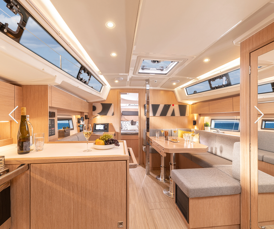 BAVARIA C38 — photo 380