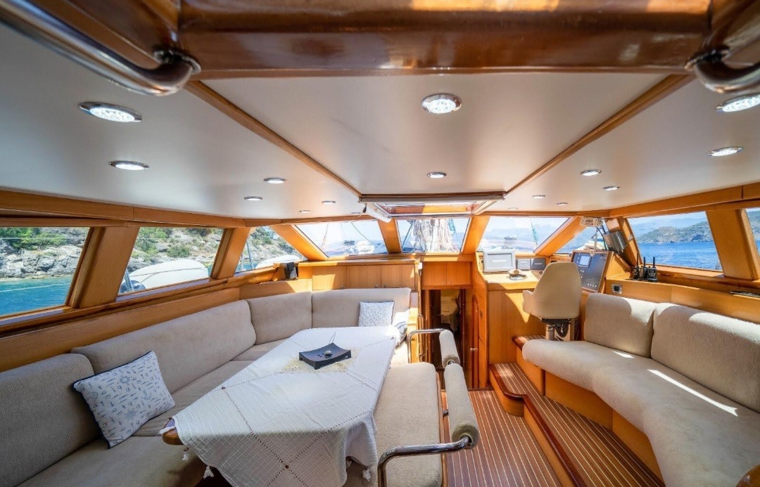 Motorsailor — photo 8