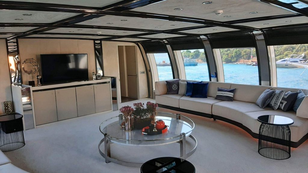 Motorboat Custom Built — photo 16