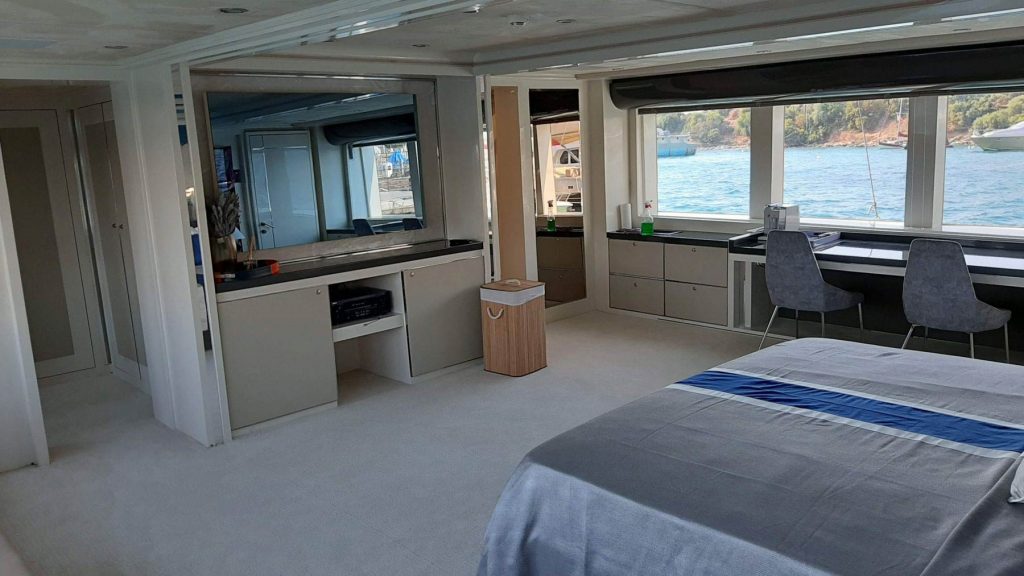 Motorboat Custom Built — photo 19