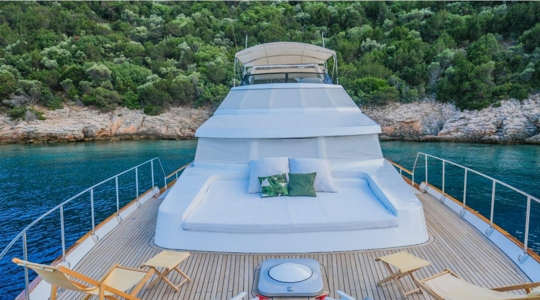 Custom Built Motorboat — photo 4