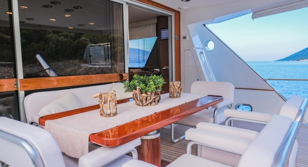 Custom Built Motorboat — photo 14