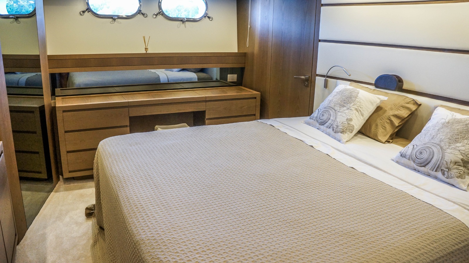 Motorboat Sanlorenzo SI 72 — photo 3
