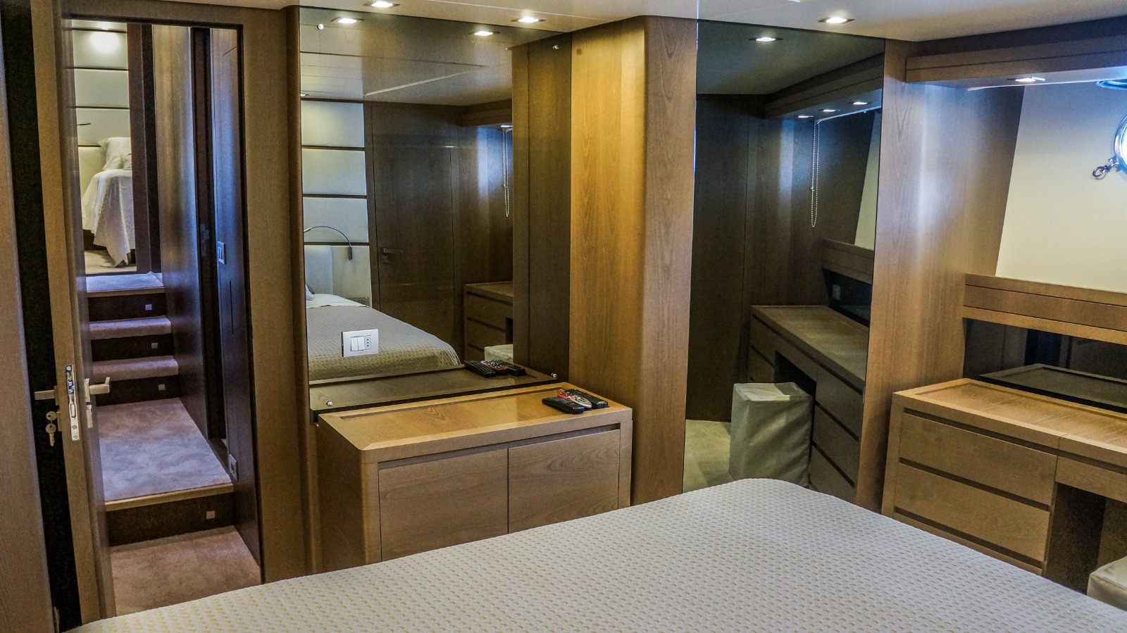 Motorboat Sanlorenzo SI 72 — photo 12