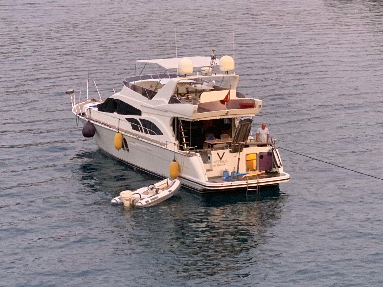 Custom Built Motorboat — photo 19