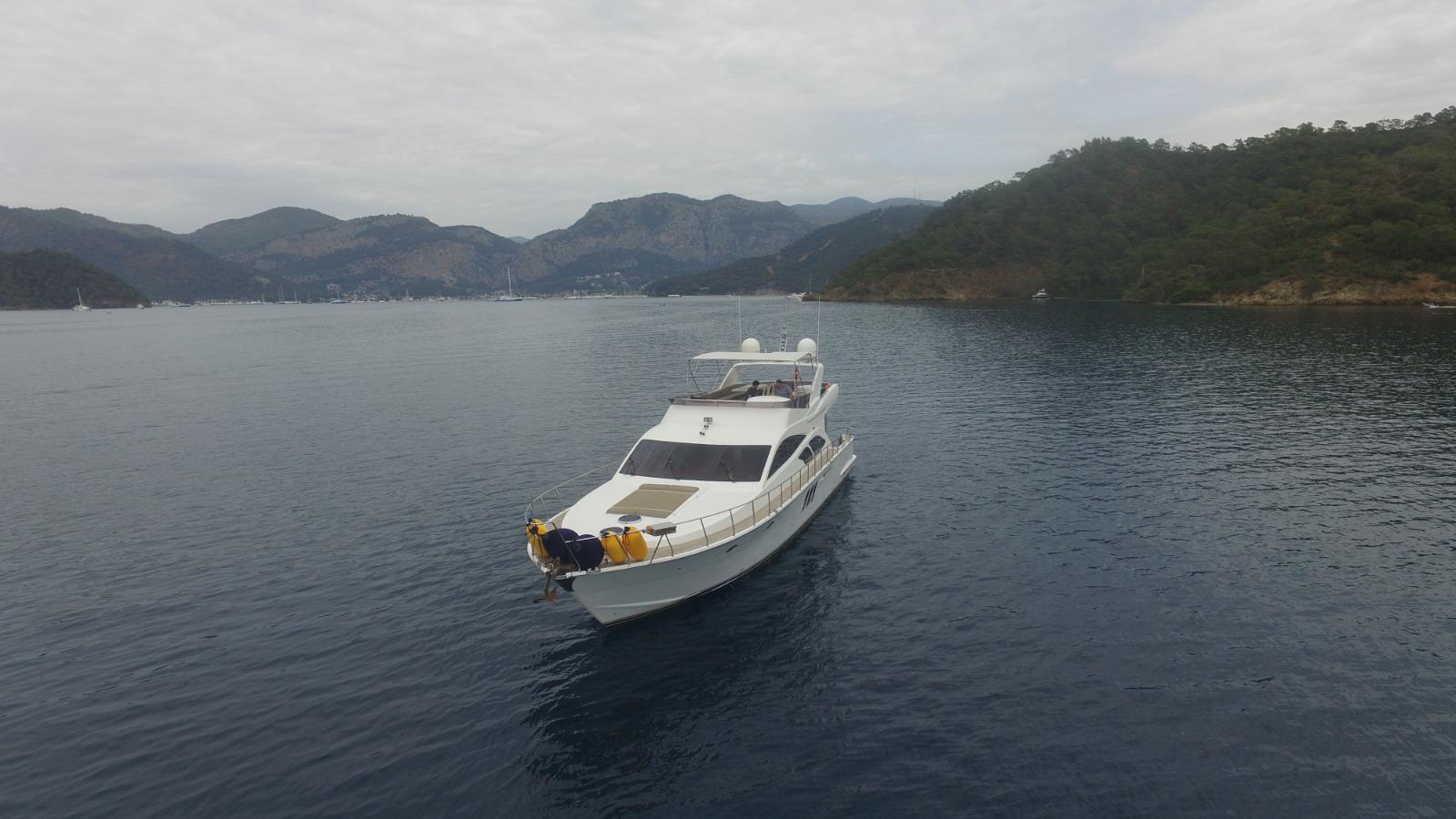 Custom Built Motorboat — photo 27