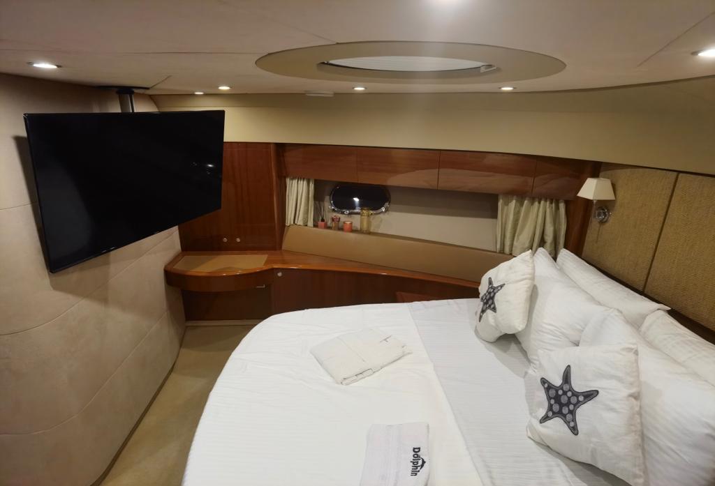 Princess V65 — photo 12