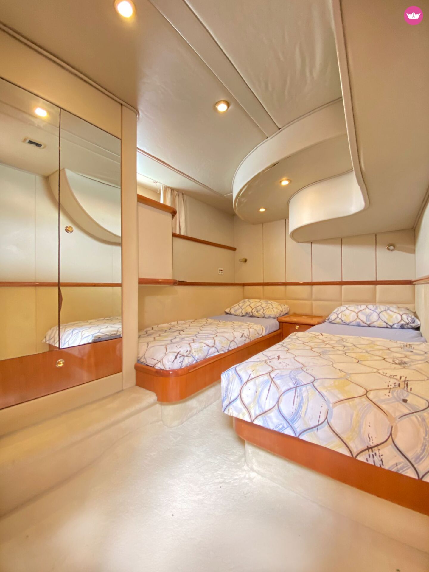 Motorboat Sunseeker Manhattan 62 — photo 3
