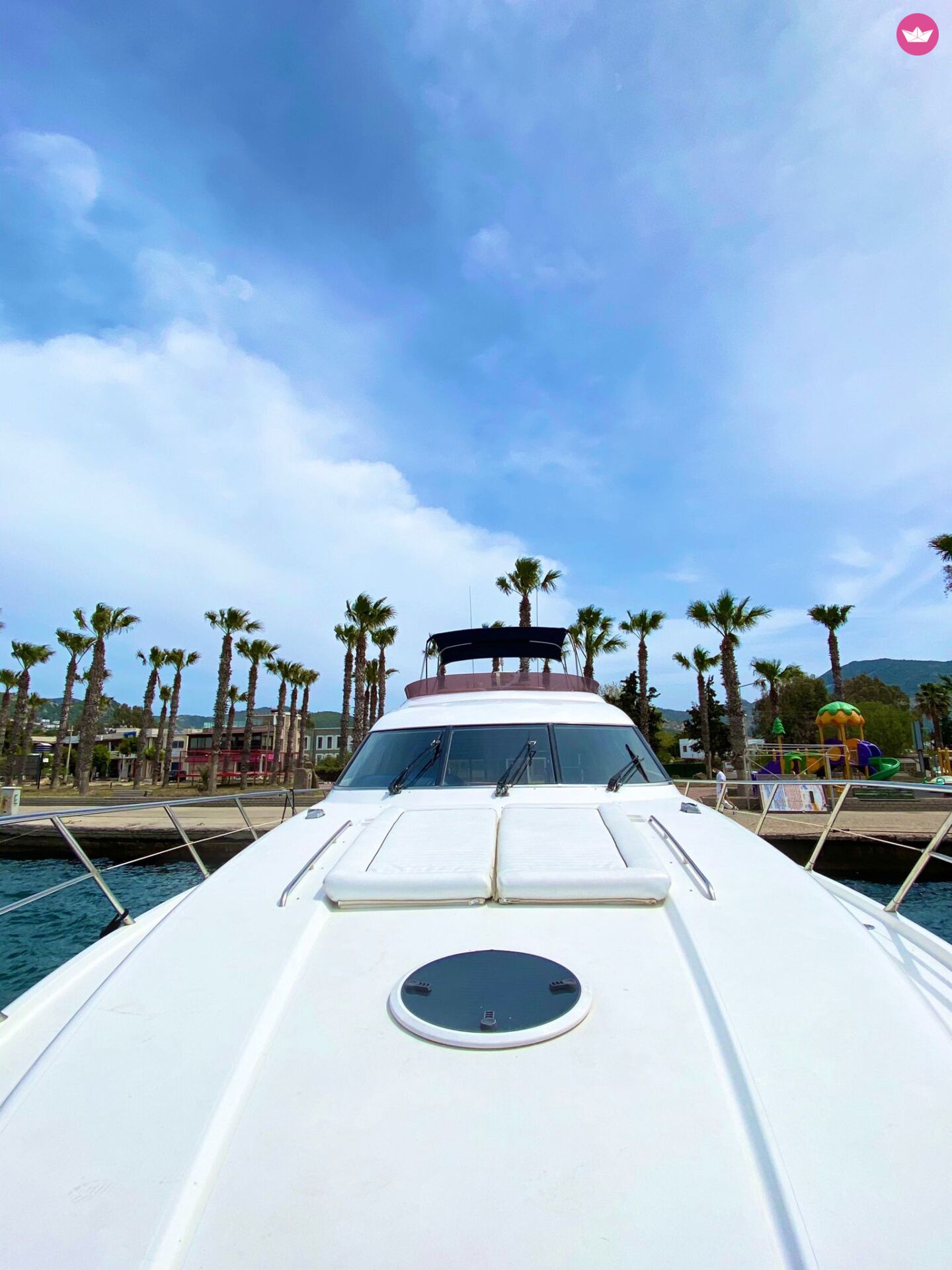 Motorboat Sunseeker Manhattan 62 — photo 1