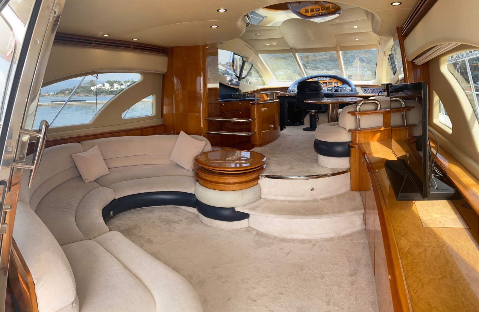 Azimut 57 — photo 15