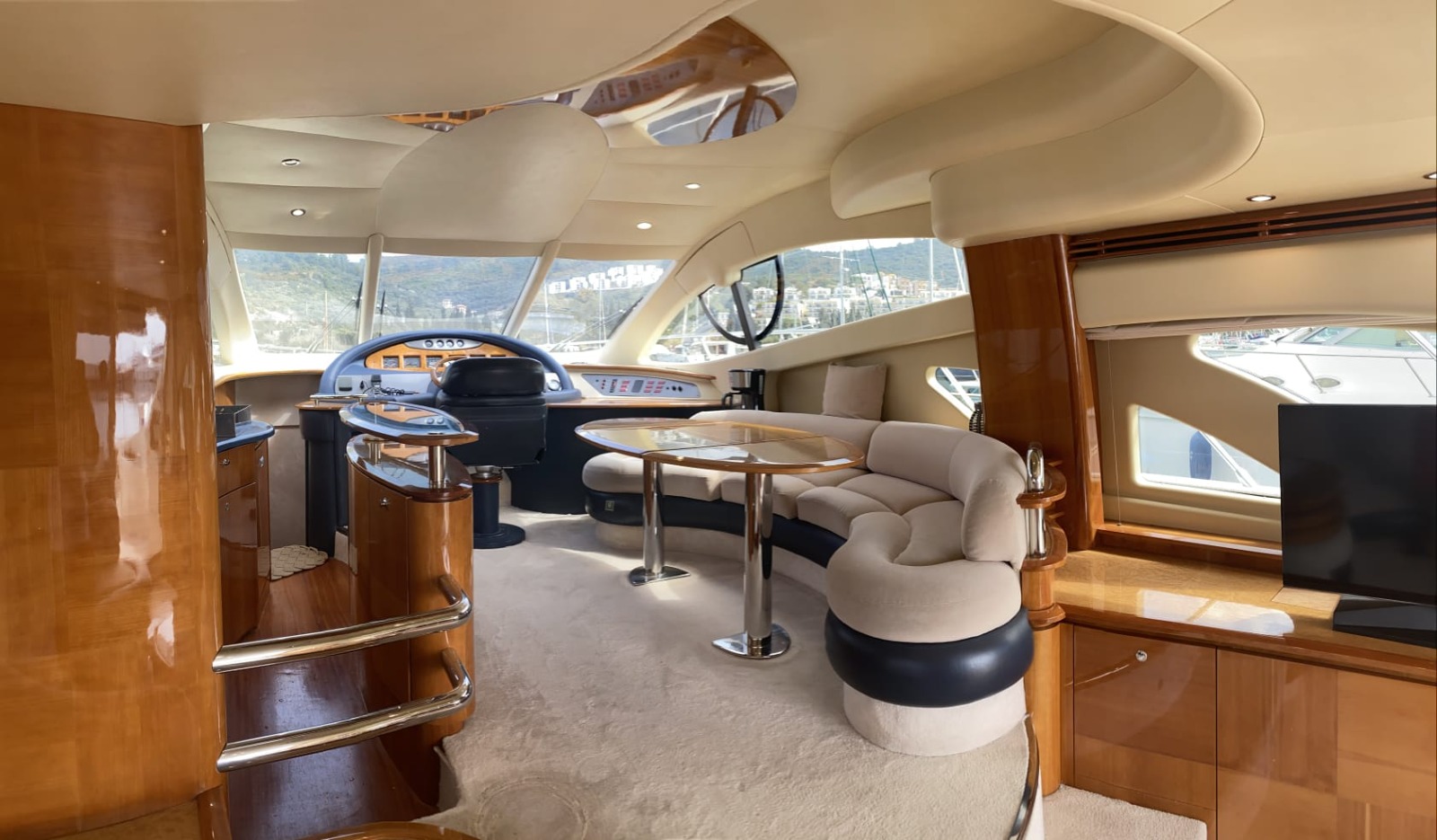 Azimut 57 — photo 17