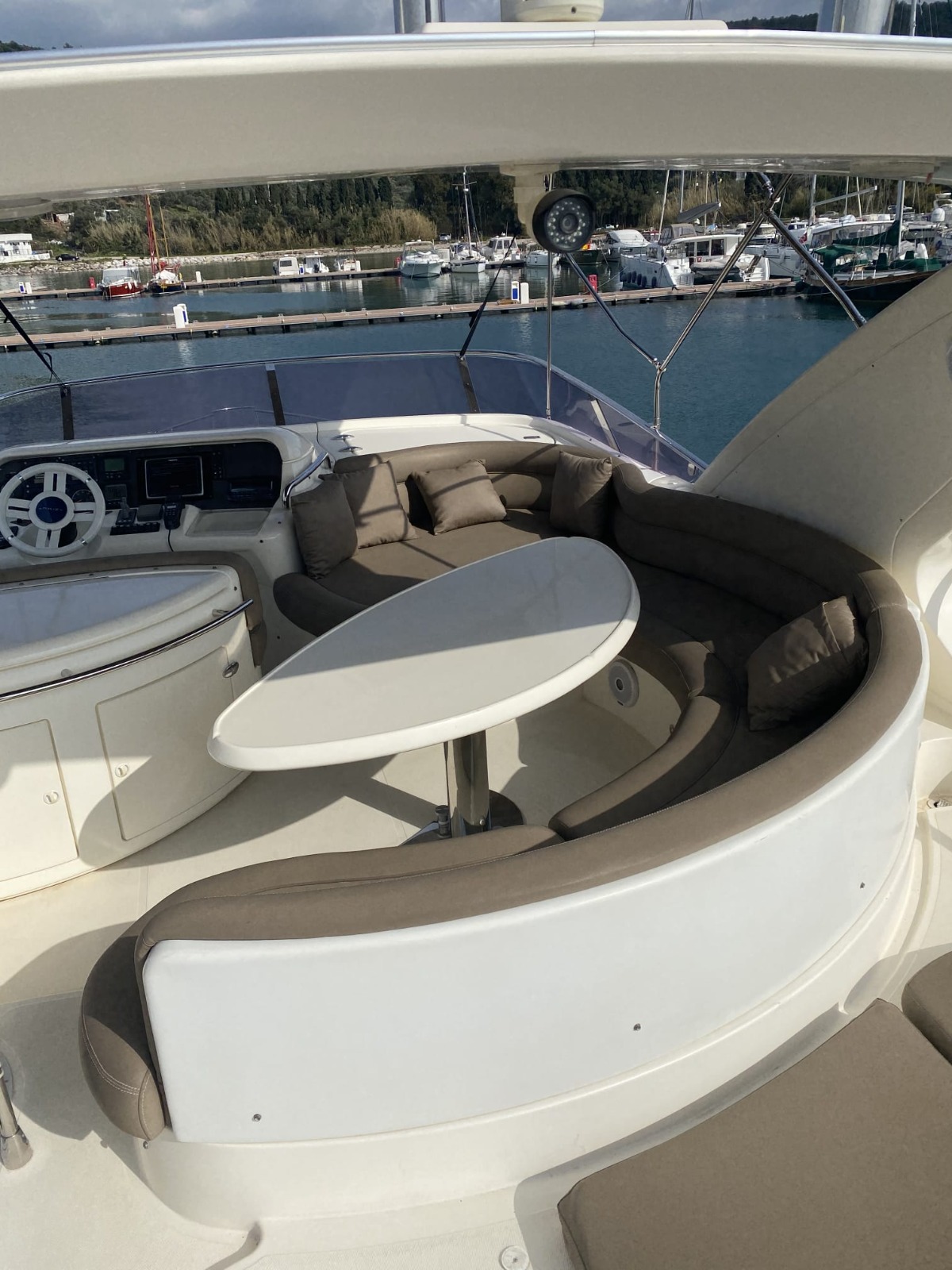 Azimut 57 — photo 19