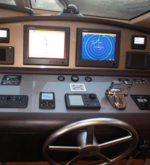 Motor boat Canados 86 — photo 6