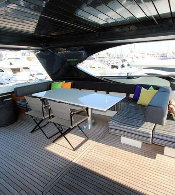 Motor boat Canados 86 — photo 17