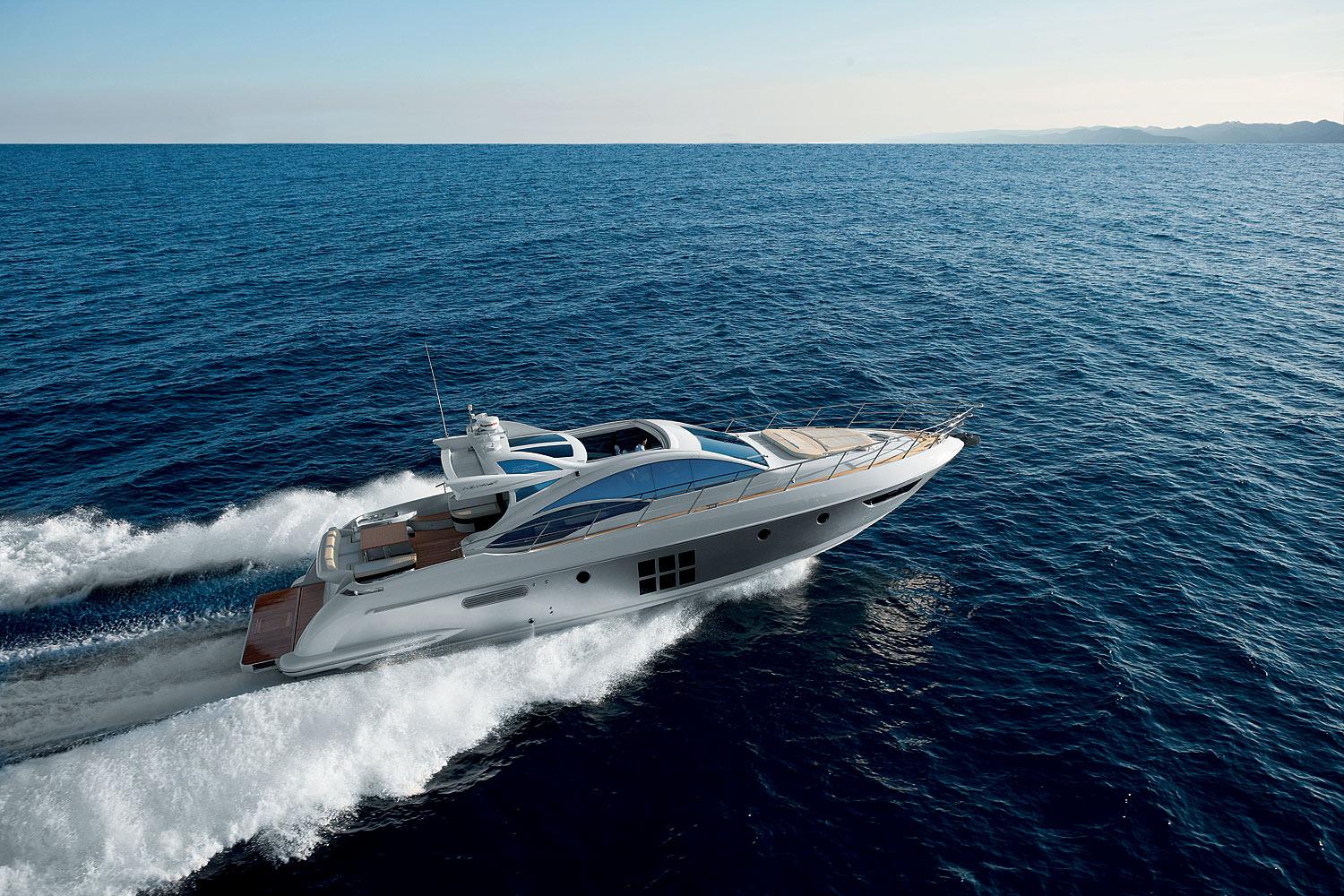 Motor boat Azimut 62S — photo 5