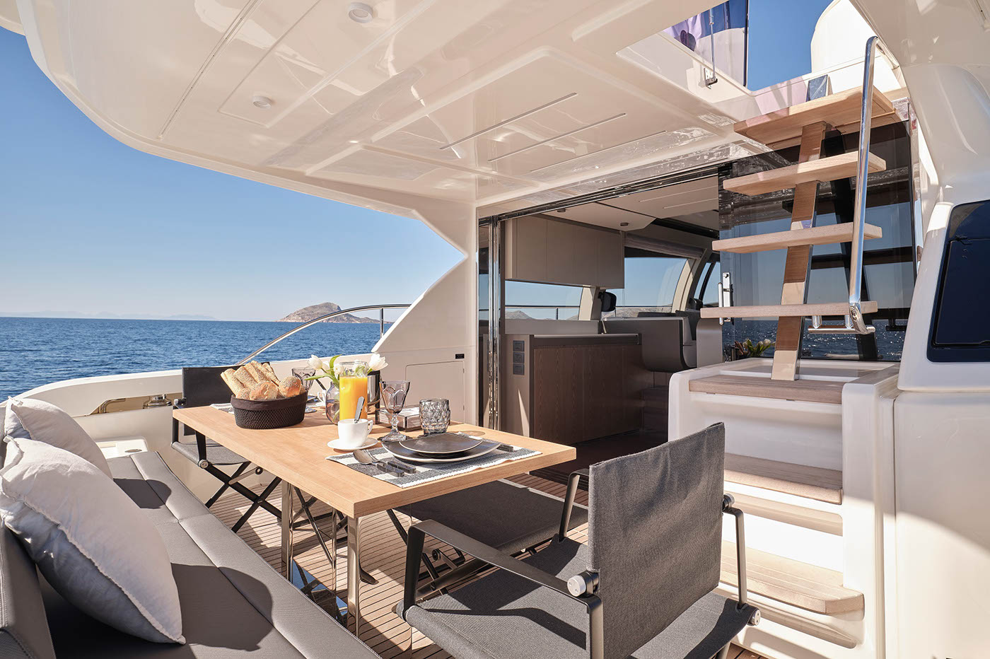 Ferretti — photo 3