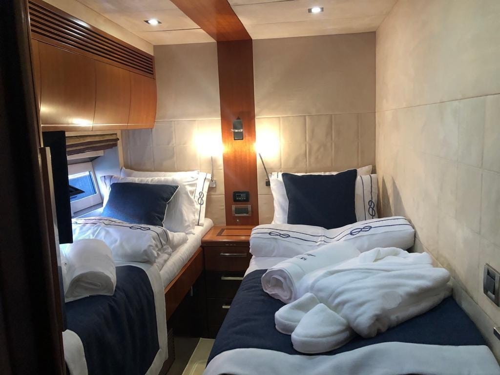 Galeon 640 Fly — photo 28