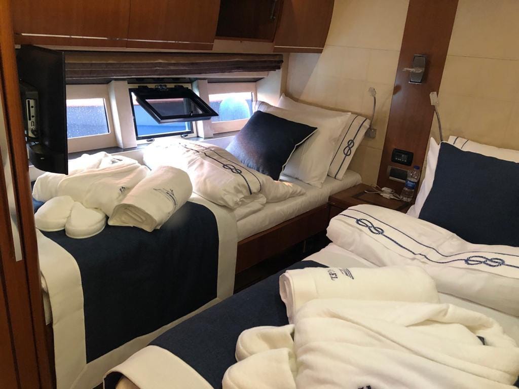 Galeon 640 Fly — photo 30