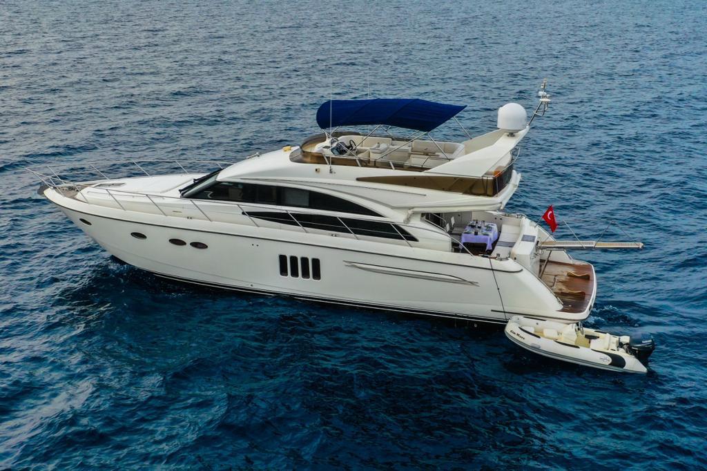 Princess 62 — photo 17