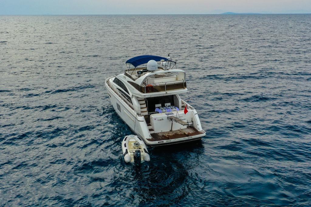 Princess 62 — photo 20