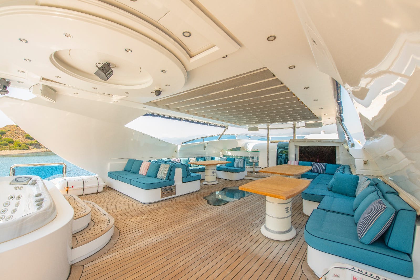 Custom Built Motorboat — photo 11