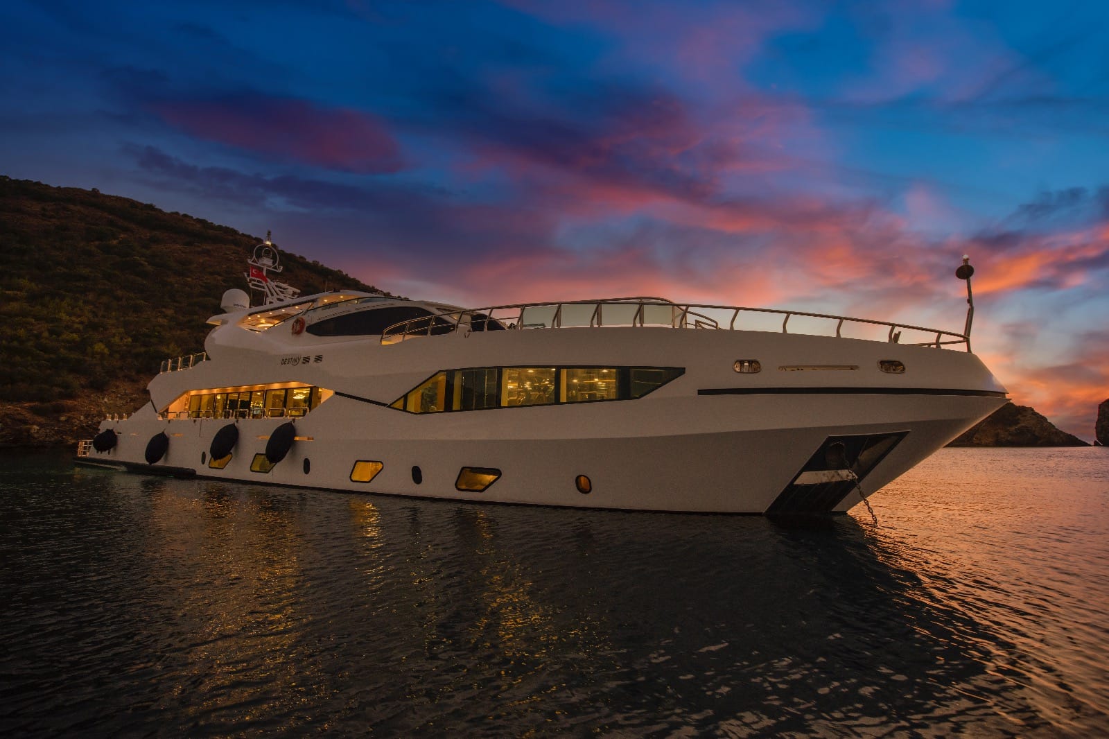 Custom Built Motorboat — photo 25