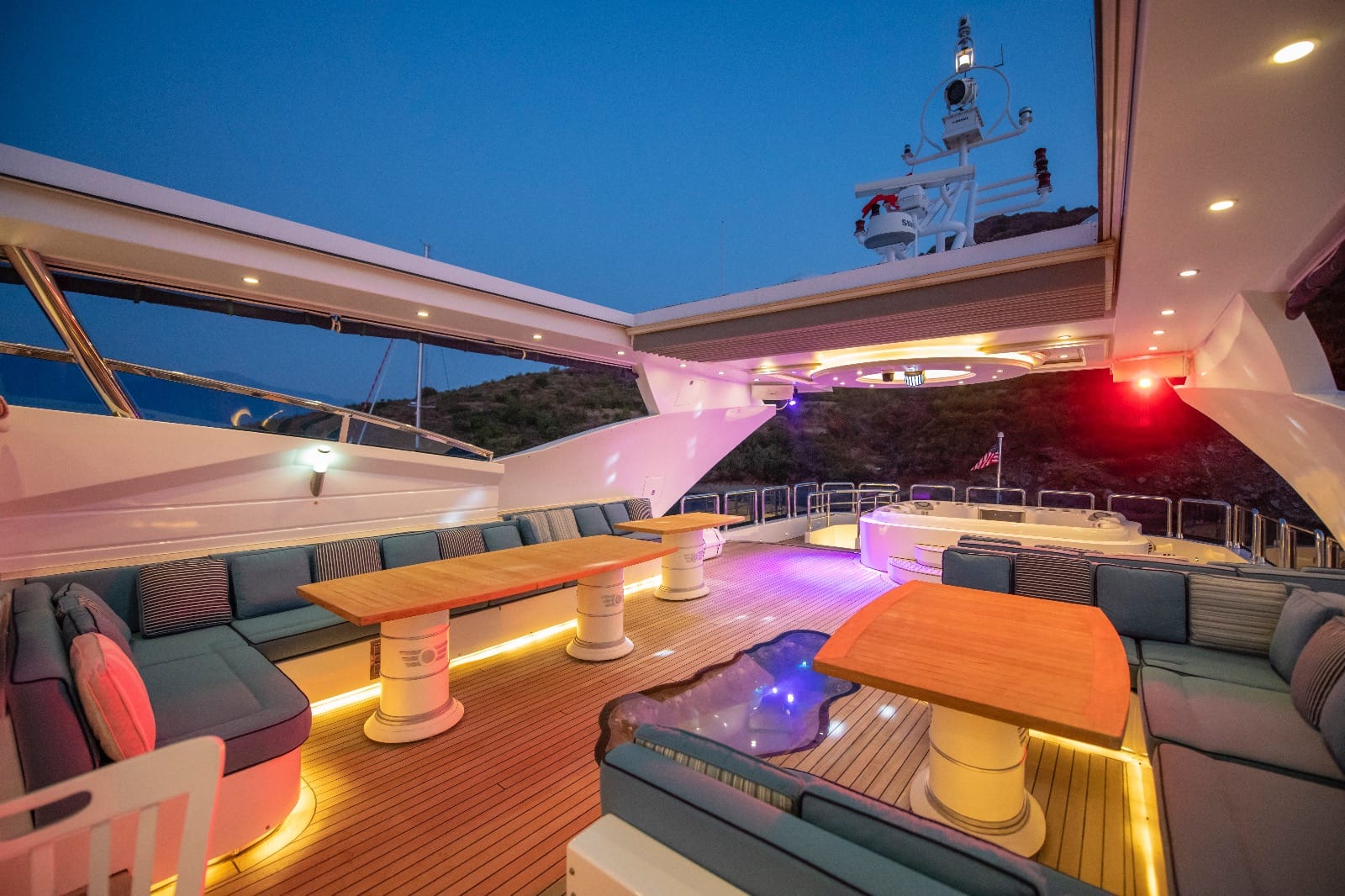 Custom Built Motorboat — photo 26